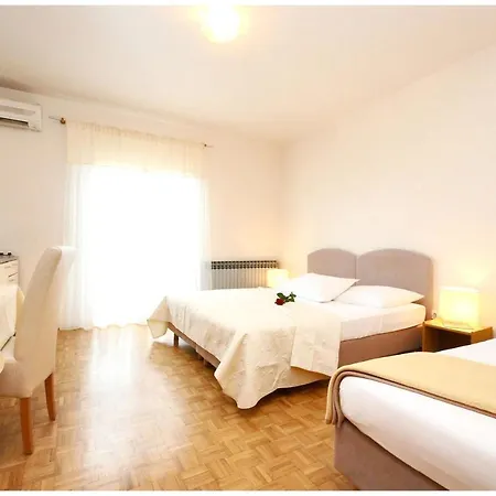 Ulica Doktor Franje Tudmana Apartment Sukošan