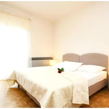 Ulica Doktor Franje Tudmana Apartment *